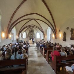 Kirchen vor Ort entdecken