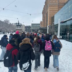 „Brrr!“ – Jahrgang 6 reist ins Eisreich